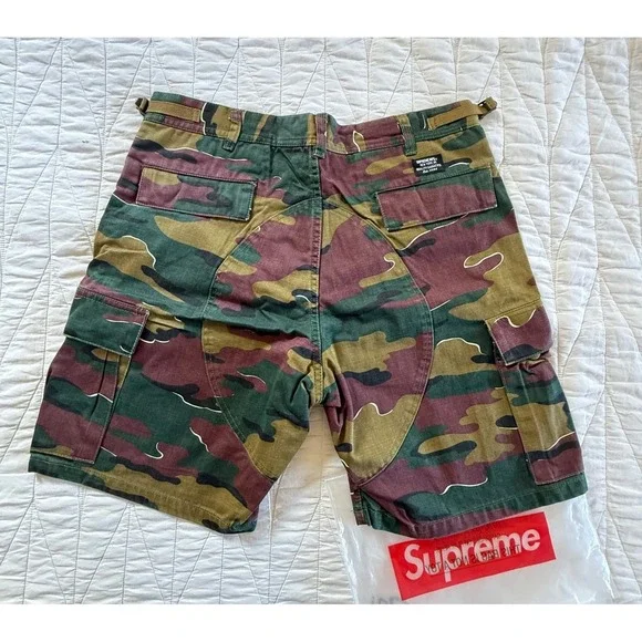 Supreme Camo Cargo Shorts Streetwear Casual Fashion Size 32 - Picture 3 of 5